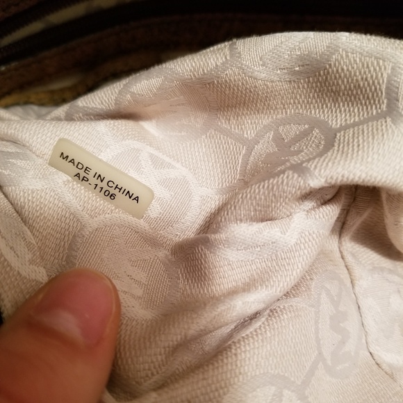 Michael Kors handbag - Picture 2 of 2